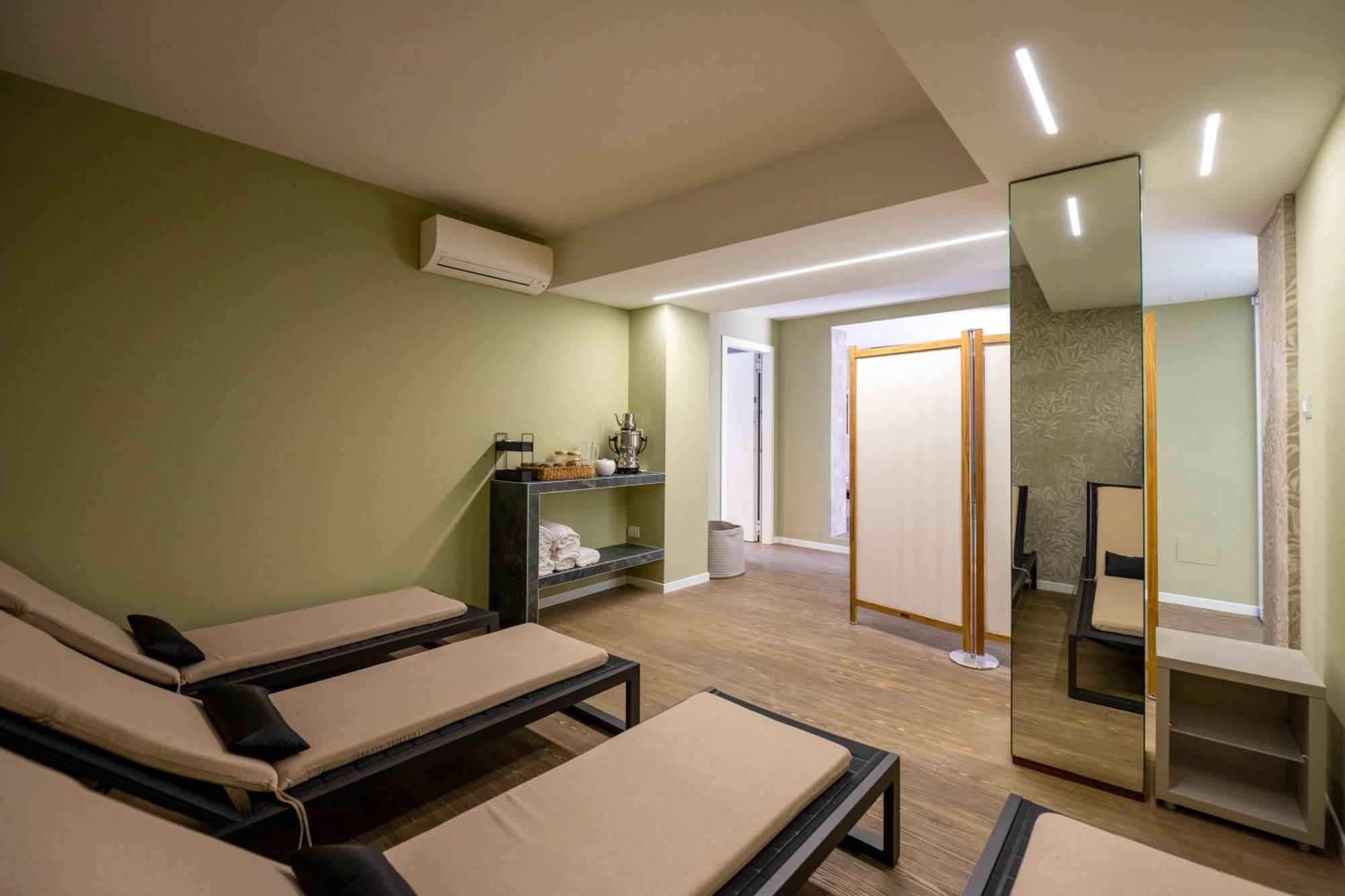 קאורלה Hotel Astoria מראה חיצוני תמונה