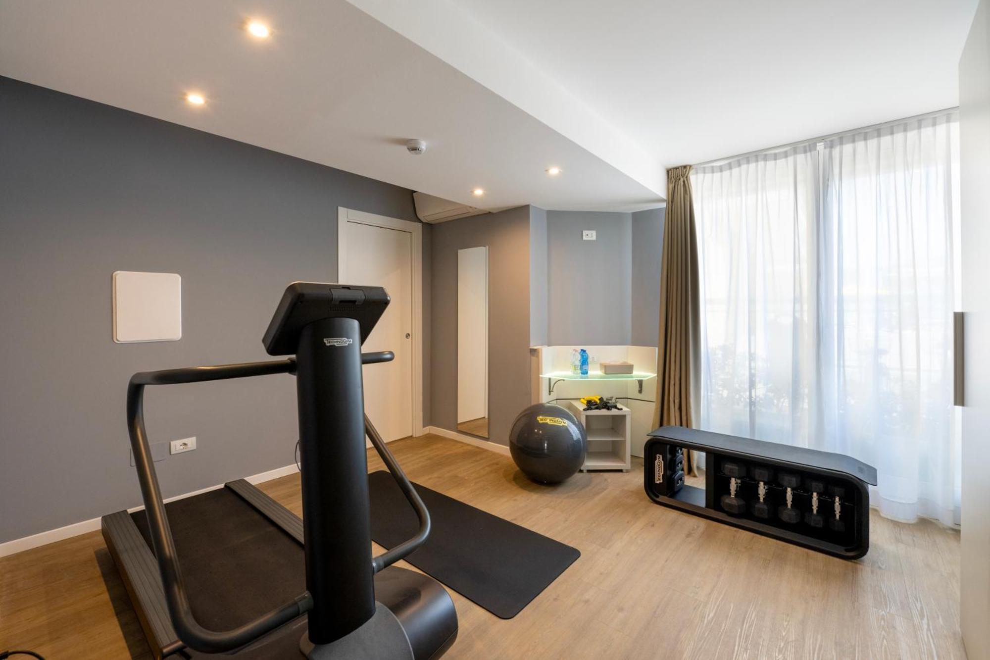 קאורלה Hotel Astoria מראה חיצוני תמונה
